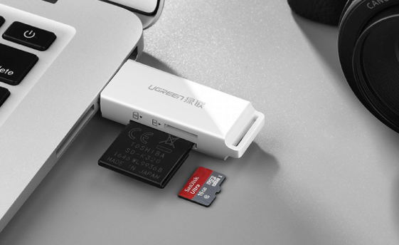 carte SD connectée au PC